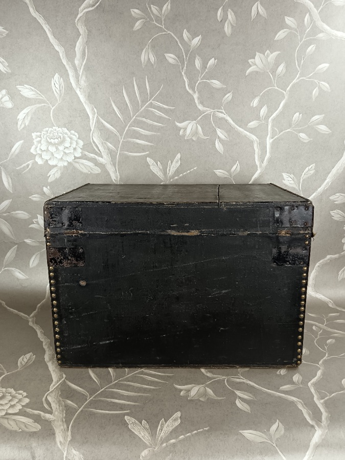 coaching travelling trunk (3).jpg